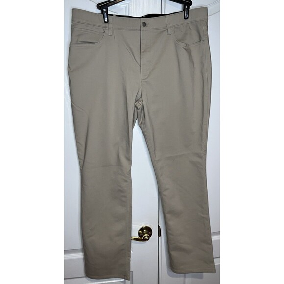 Calvin Klein Men's Stretch Tech 5-Pocket Pant Khaki Tan 40 x 32 Stretch Waist - Picture 1 of 16